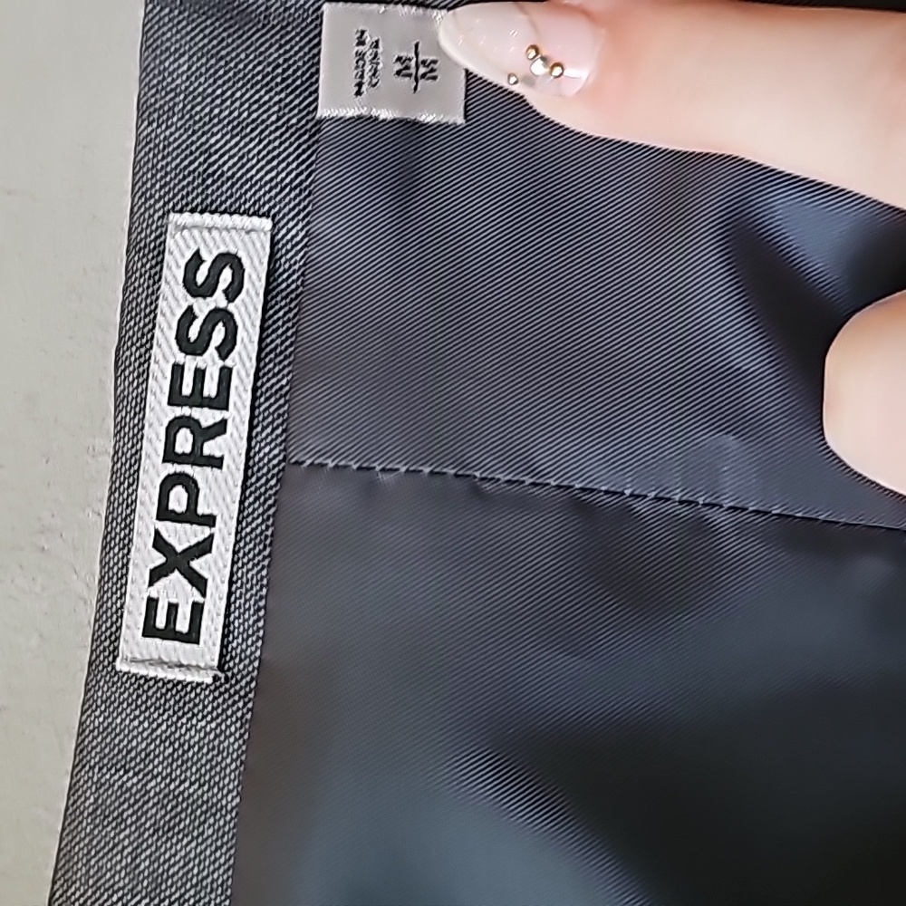 EUC Express Slim Gray Modern Tech Suit Vest (M) & Suit Pants (32/34) - Picture 3 of 8